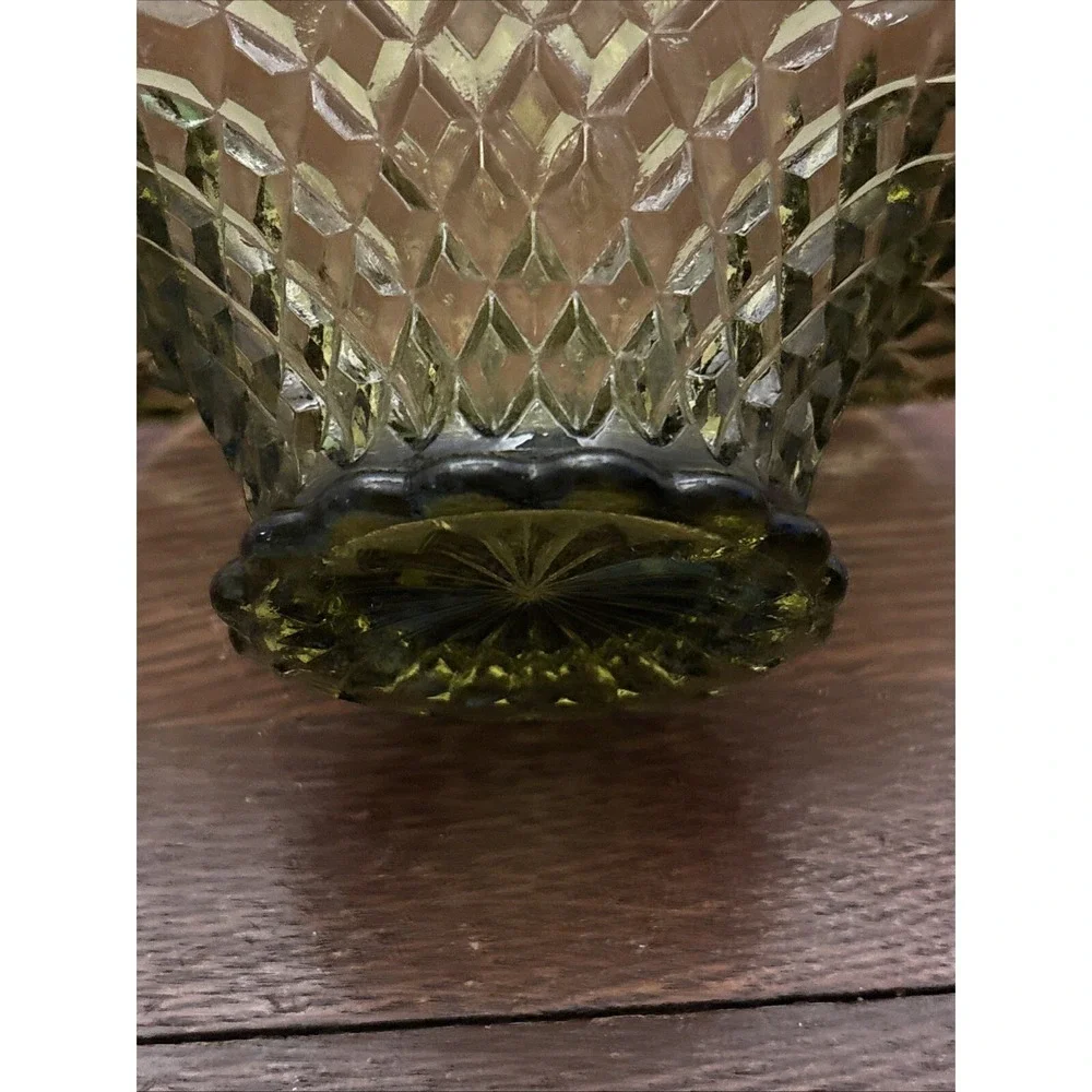 Vintage Viking Green Glass Basket Diamond‎ Cut Handle Scalloped Base Easter Plus